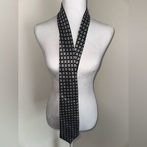 Swallow Fight Men’s Tie Geometric Black and White